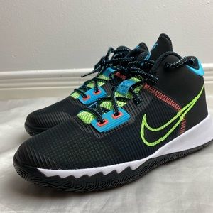 Kyrie Flytrap 4